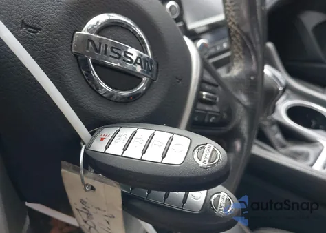 2017 Nissan Maxima 3.5 Sv z USA, uszkodzony, nr VIN 1N4AA6AP9HC438936